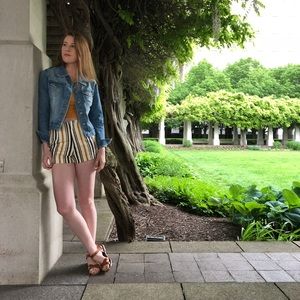 Meet your Posher, Caitlyn